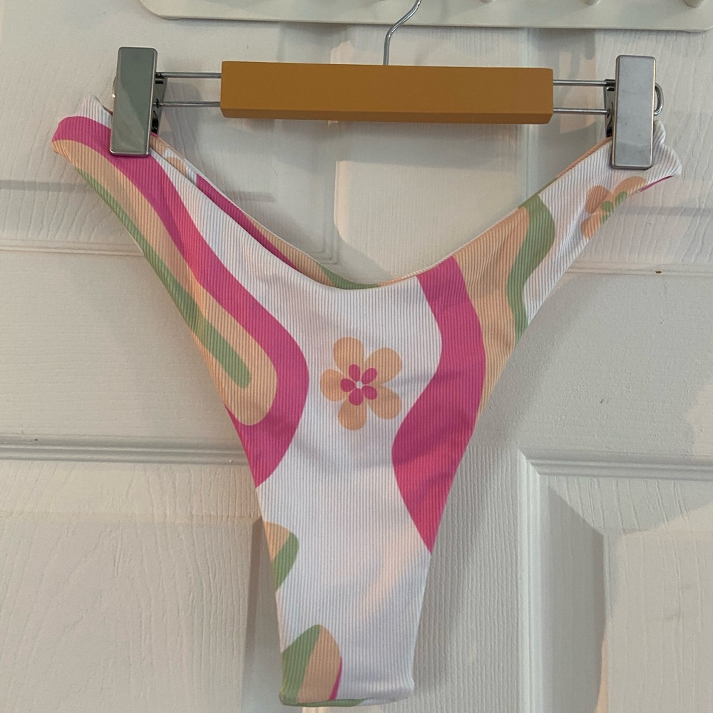 NWT ZAFUL Bikini Bottom